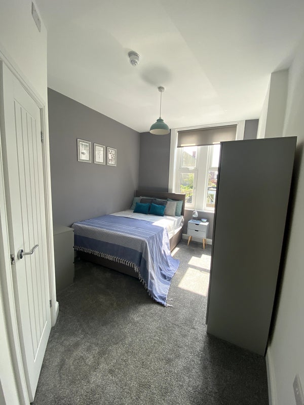 Ensuite room available from 1st October - student accommodation in Bramley - img_5
