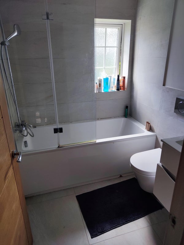 Ensuite Room for 5 Months Rent in Woking - student accommodation in Woking - img_2