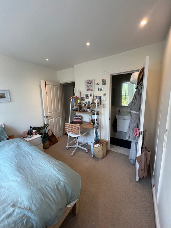 accommodation/ensuite-room-in-tooting-bec/13082024_93209212.jpg