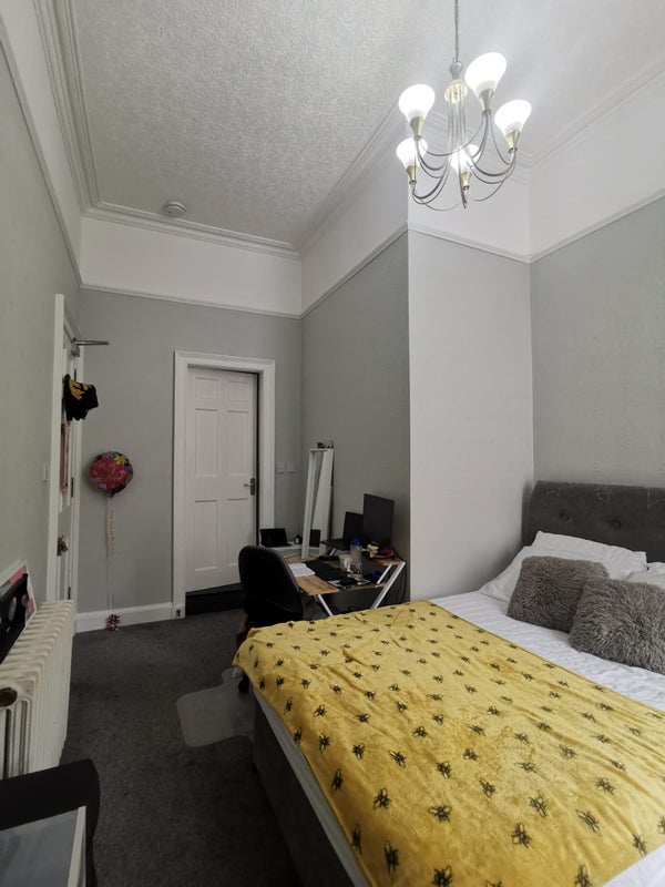 En-suite room in West End - student accommodation in Edinburgh - img_1