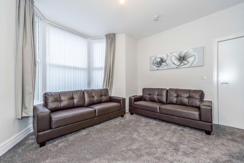 *En-Suite Room Just Become Available* *L13 Area* - student accommodation in Liverpool - img_4