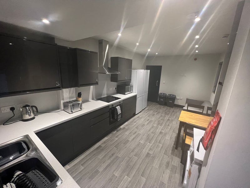 Ensuite Rooms From £455pcm/£105pw Inc All Bills - student accommodation in Grimsby - img_5