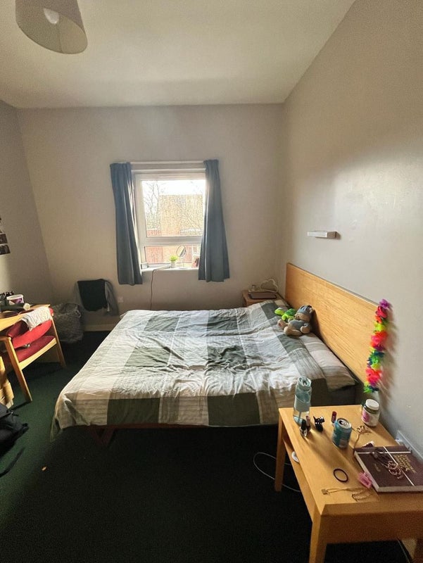 Ensuite Student Flat Urgent - student accommodation in Fallowfield - img_1
