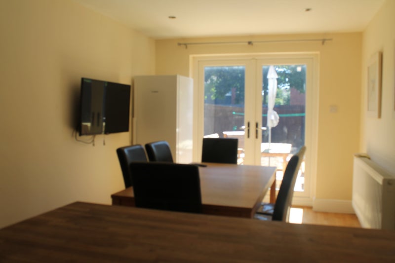 Executive Double Room In Very Large Modern House - student accommodation in Stafford - img_1