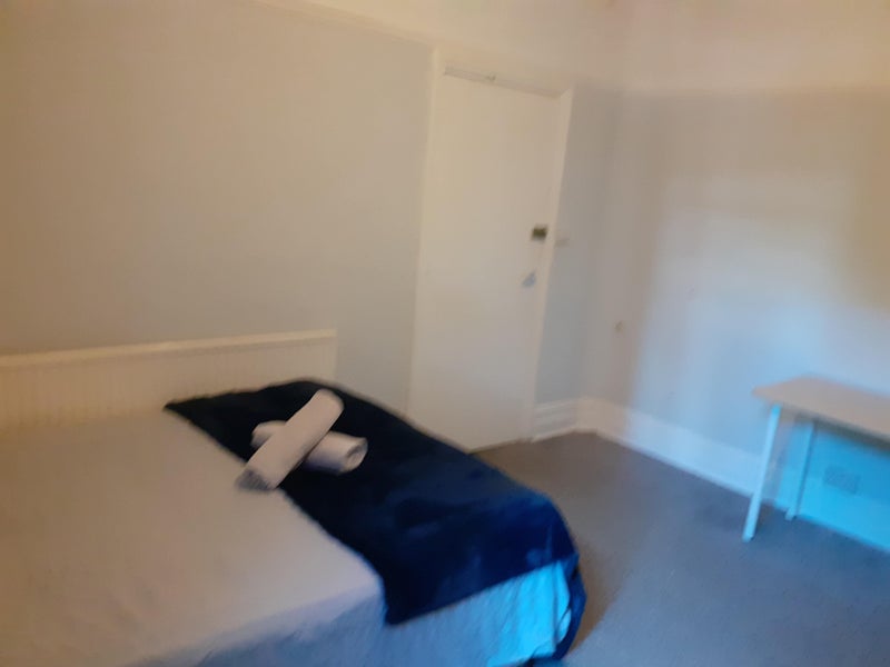 Ex-Large Double Room - student accommodation in Leicester - img_1