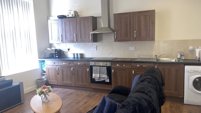 Extra Large En-Suite Double Room - Bills Inc - student accommodation in Leicester - img_3