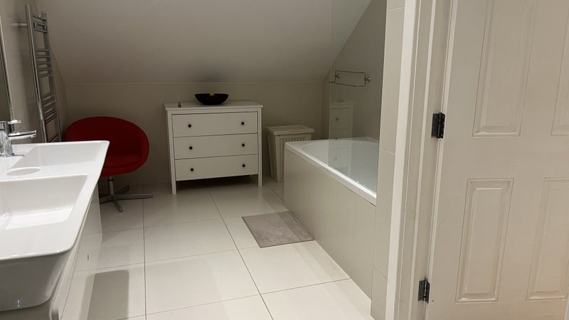 Extra Large Loft Room - student accommodation in Grove Park - img_7