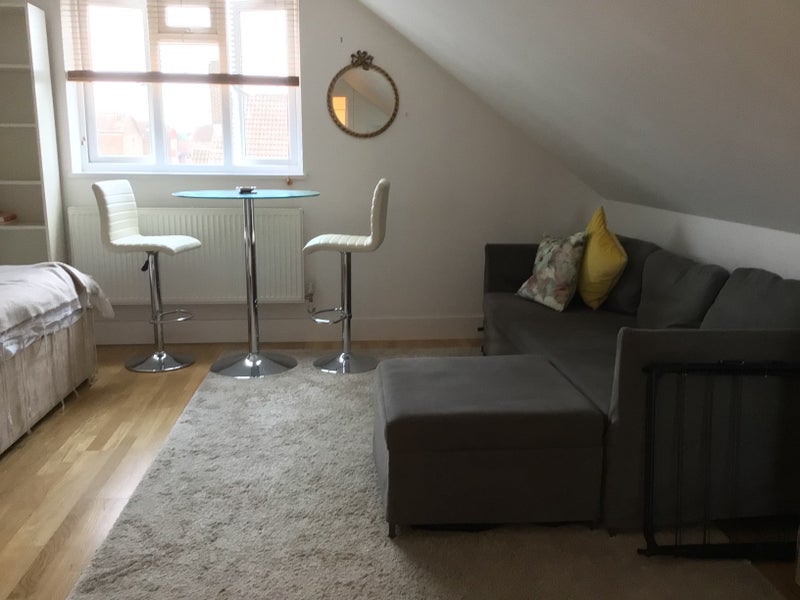 Extra Large Loft Room - student accommodation in Grove Park - img_2