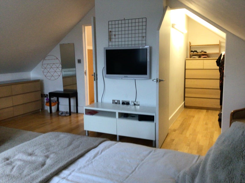 Extra Large Loft Room - student accommodation in Grove Park - img_3