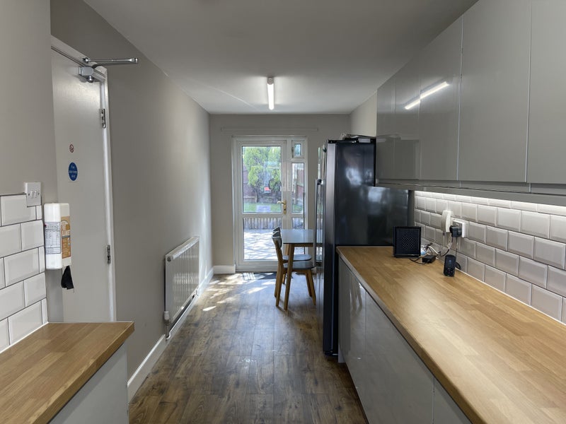 Fantastic House Share, All bills included, Telford - student accommodation in Hollinswood - img_1