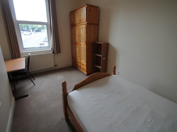 Fantastic House With Huge Rooms Near Uni/City - student accommodation in Leeds - img_5