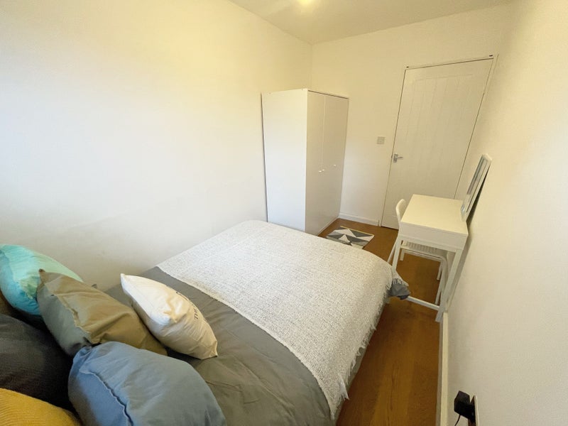 Female Only Property 🚀 Brand New Room | Greenwich - student accommodation in Greenwich - img_4