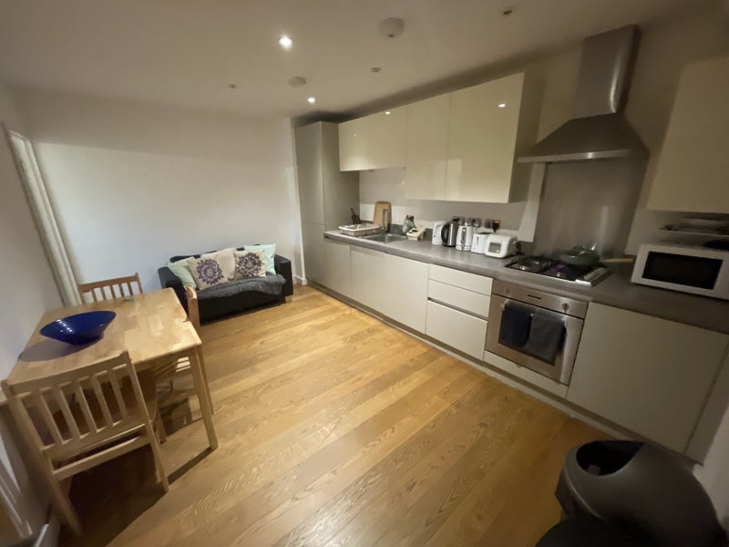 Female Only Property 🚀 Brand New Room | Greenwich - student accommodation in Greenwich - img_11