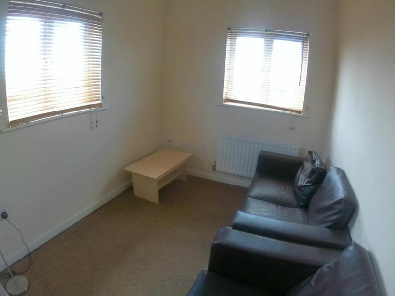 Flat Available £1700 pm - student accommodation in Hatfield - img_6