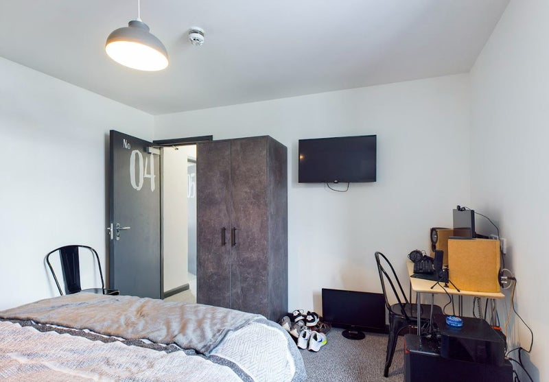 Full Ensuite City Centre Professional House Share - student accommodation in Swansea - img_11