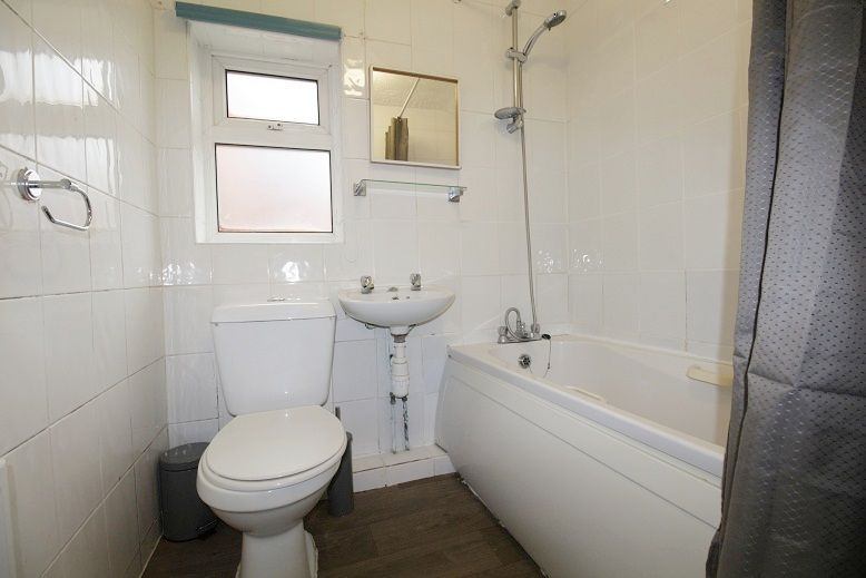 Fully furnished double room in 4 bed shared house - student accommodation in Lincoln - img_1