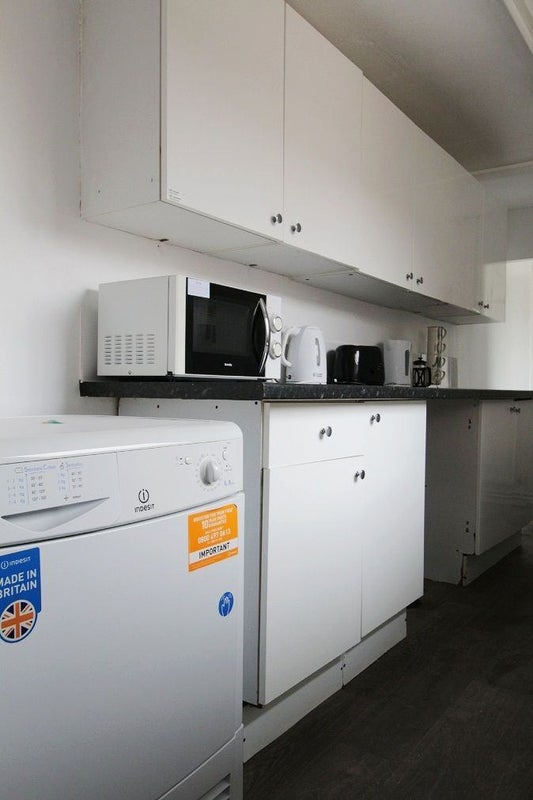 Fully furnished double room in 4 bed shared house - student accommodation in Lincoln - img_3