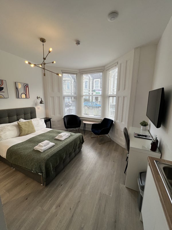 Fully Furnished STUDIO Flat Available - student accommodation in Weston-super-Mare - img_4