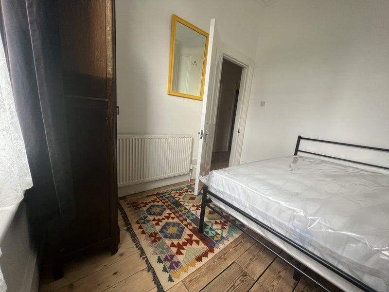Furnished bedroom in lovely home - student accommodation in South Ealing - img_5