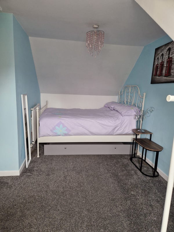 Furnished Double room - female only - student accommodation in Newtongrange - img_2