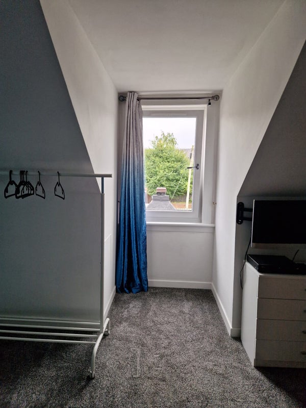 Furnished Double room - female only - student accommodation in Newtongrange - img_7