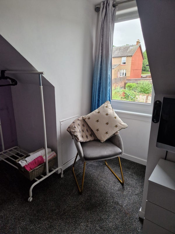 Furnished Double room - female only - student accommodation in Newtongrange - img_8