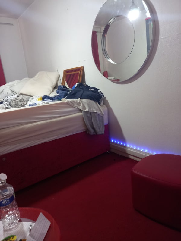 Furnished double room for rent - student accommodation in Rednal - img_1
