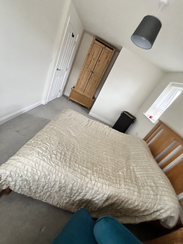 Furnished double room in family home - student accommodation in Overstone - img_2