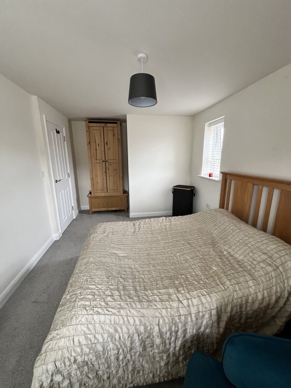 Furnished double room in family home - student accommodation in Overstone - img_3