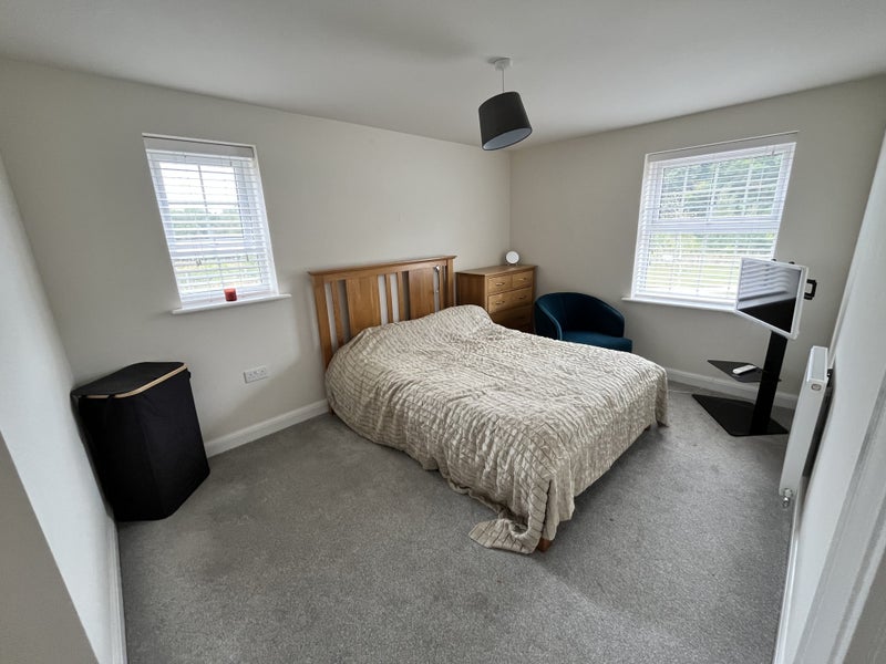 Furnished double room in family home - student accommodation in Overstone - img_4
