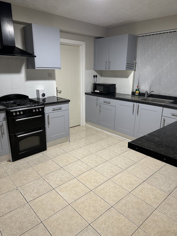 Furnished Double Room inc bills close to city cent - student accommodation in Liverpool - img_2