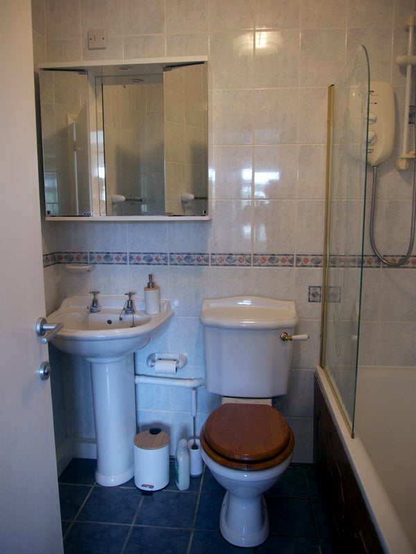 Furnished en-suite double room with pool access - student accommodation in Preston - img_5