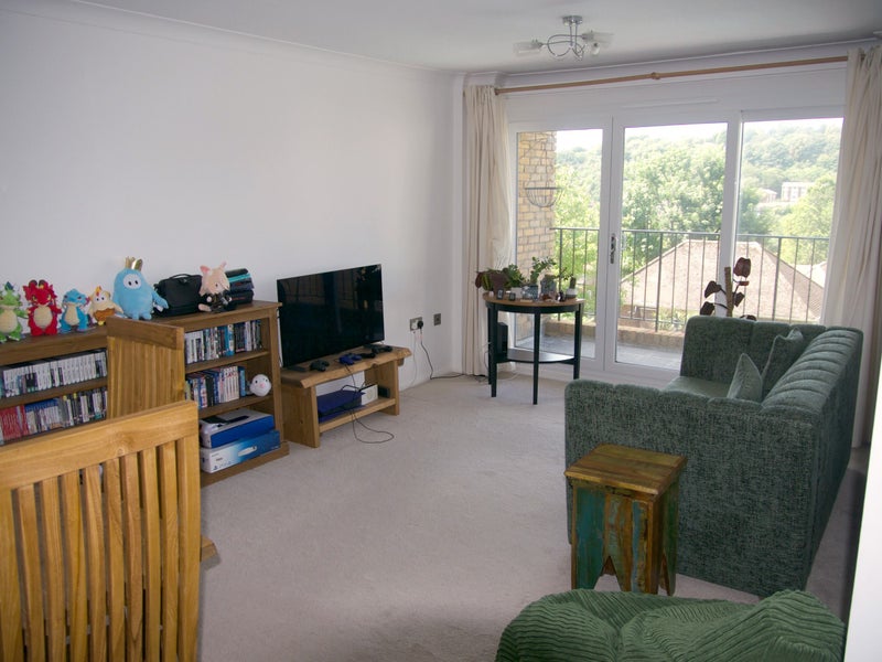 Furnished en-suite double room with pool access - student accommodation in Preston - img_2