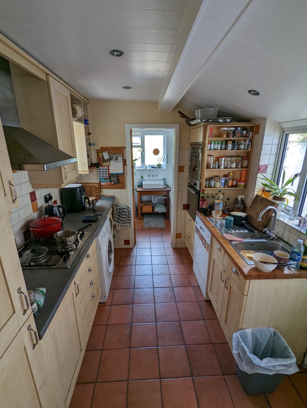 Furnished Room for Rent in Egham Houseshare - student accommodation in Egham - img_3