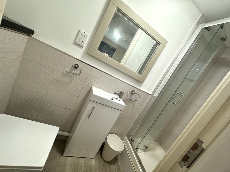 Great Studio Room Available in Lenton - student accommodation in Lenton - img_5