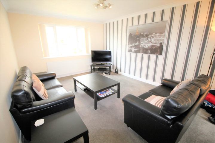 Double room available in lovely Horsforth house student accommodation in Horsforth - img_1