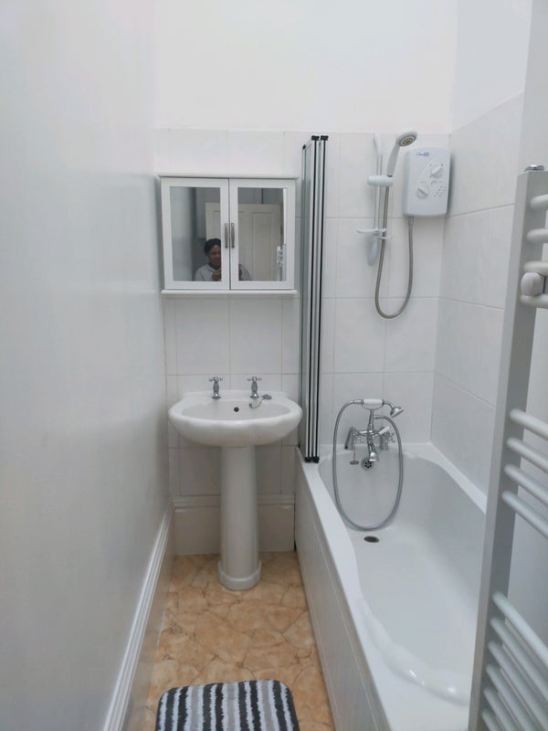 House Share Newly Furnishe4 Bedroom   Female Lets - student accommodation in Hull - img_5