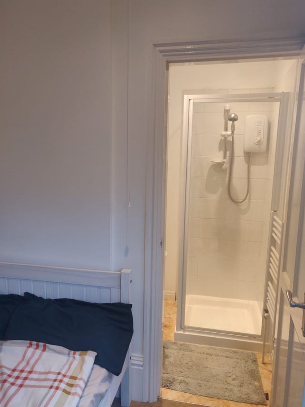 House Share Newly Furnishe4 Bedroom   Female Lets - student accommodation in Hull - img_7