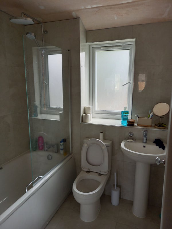 House share - student accommodation in Milton Keynes - img_2