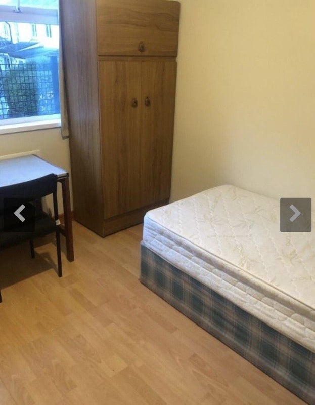 Room to rent from Sep at £330/month student accommodation in Belfast - img_4