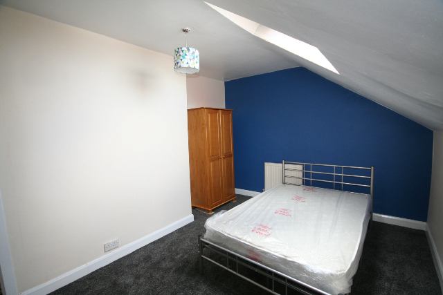 Houseshare On Wetherby Grove - All Female - student accommodation in Leeds - img_4