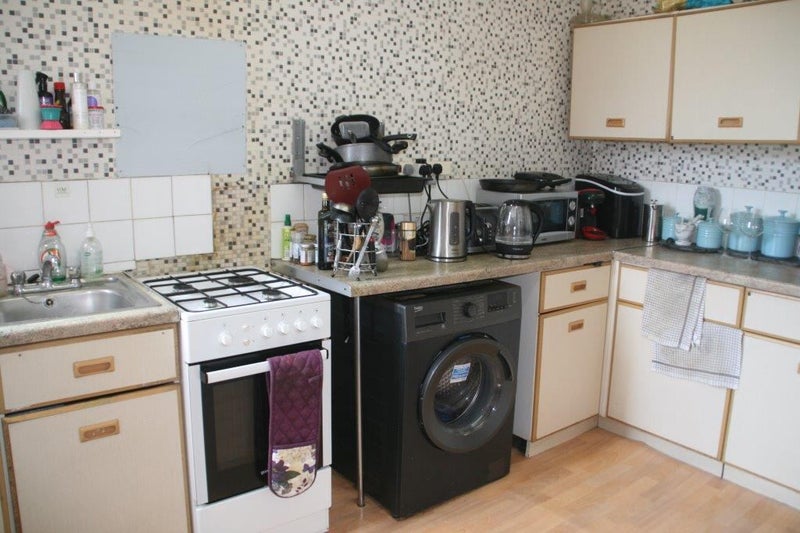 Huge Double room but for one only - student accommodation in Muswell Hill - img_3