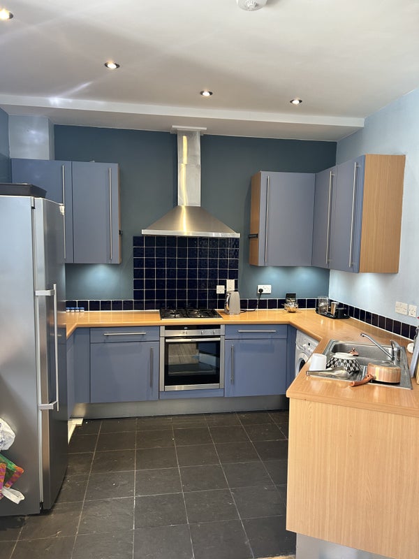 Huge master ensuite in a 115sqm factory conversion - student accommodation in Farringdon - img_4