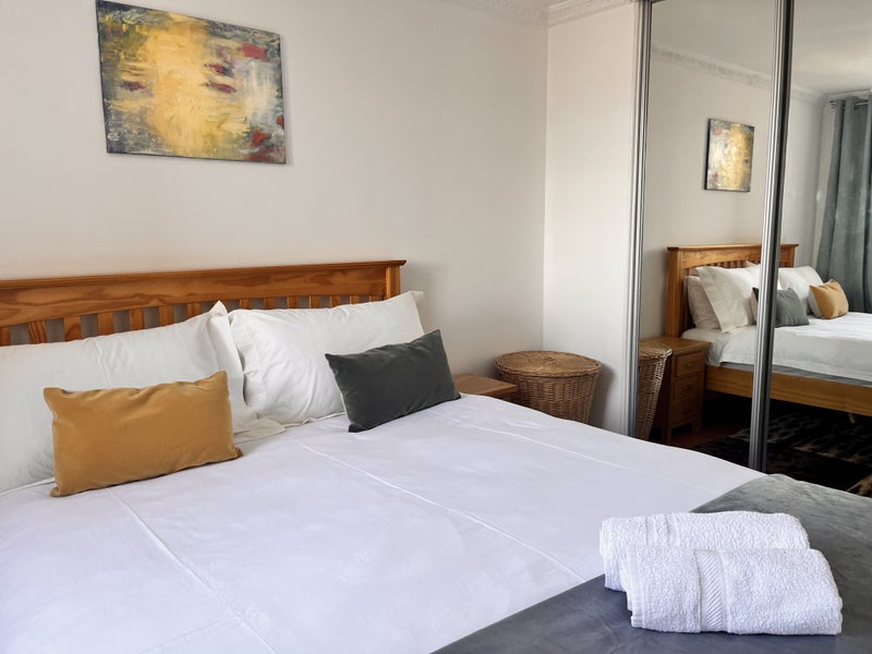Hyde park ,2 beds 2 baths, No fees!☎ - student accommodation in Queensway - img_2