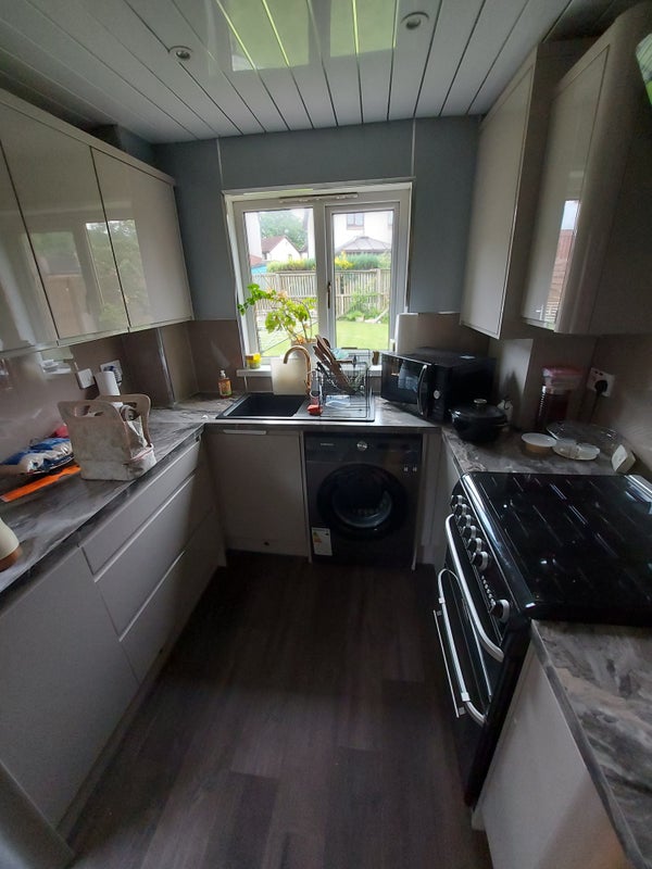 Immaculate double room for a Lodger - student accommodation in Livingston - img_3