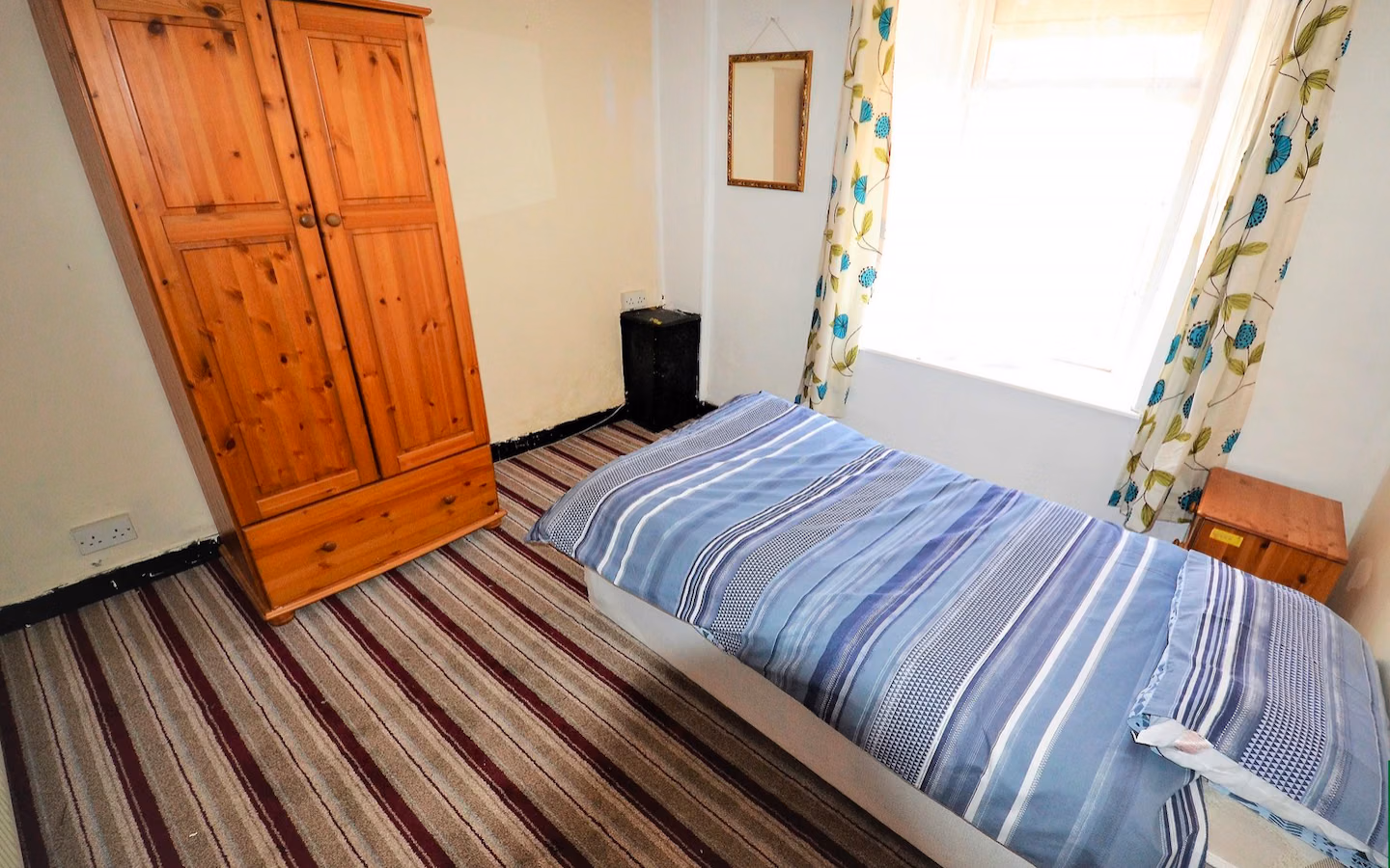 Inviting studio very close to Moorfields train station student accommodation in Liverpool - img_11