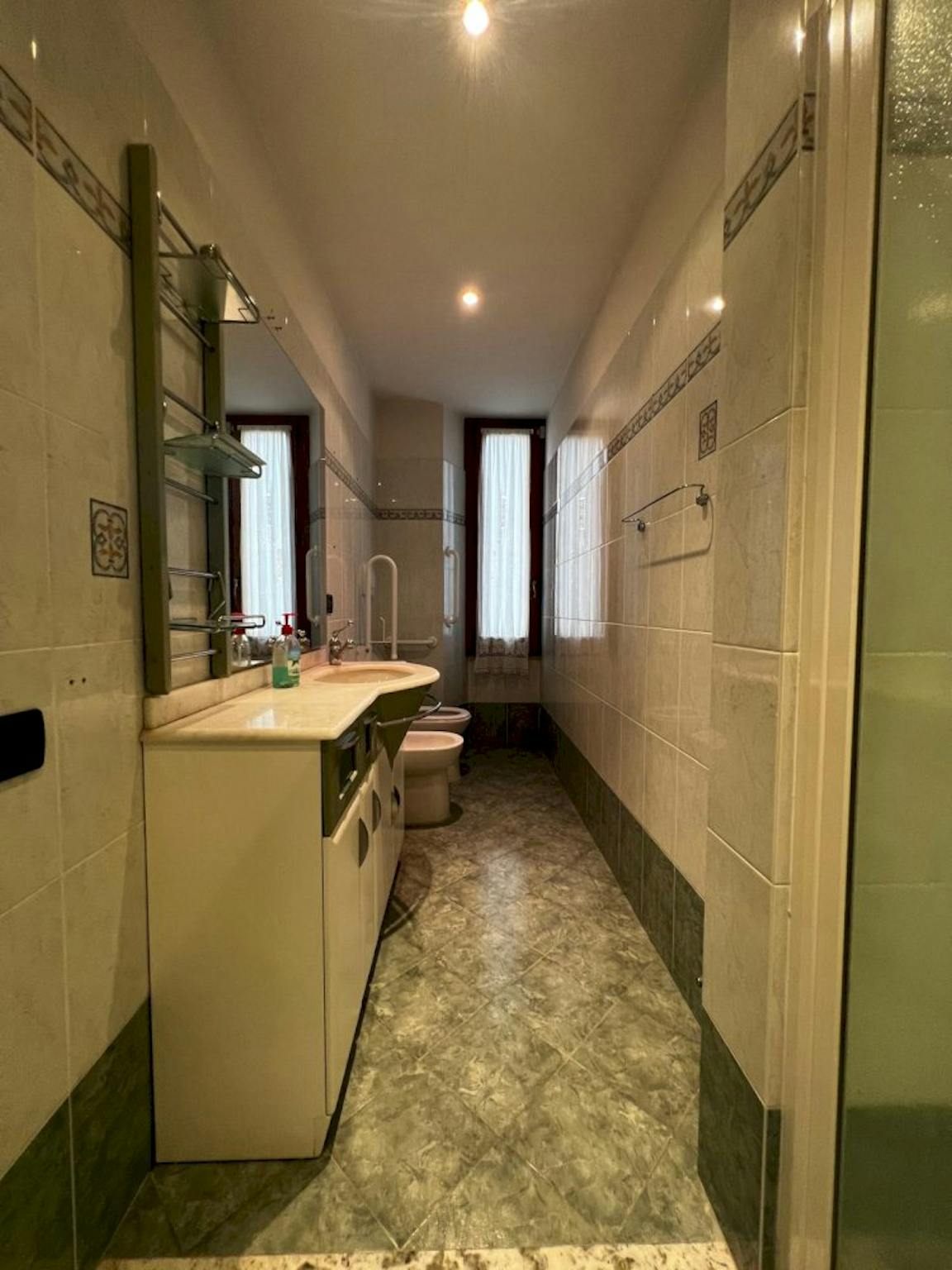 Very charming ensuite double bedroom, in a victorian 6 bedroom house - student accommodation in Cardiff - img_10
