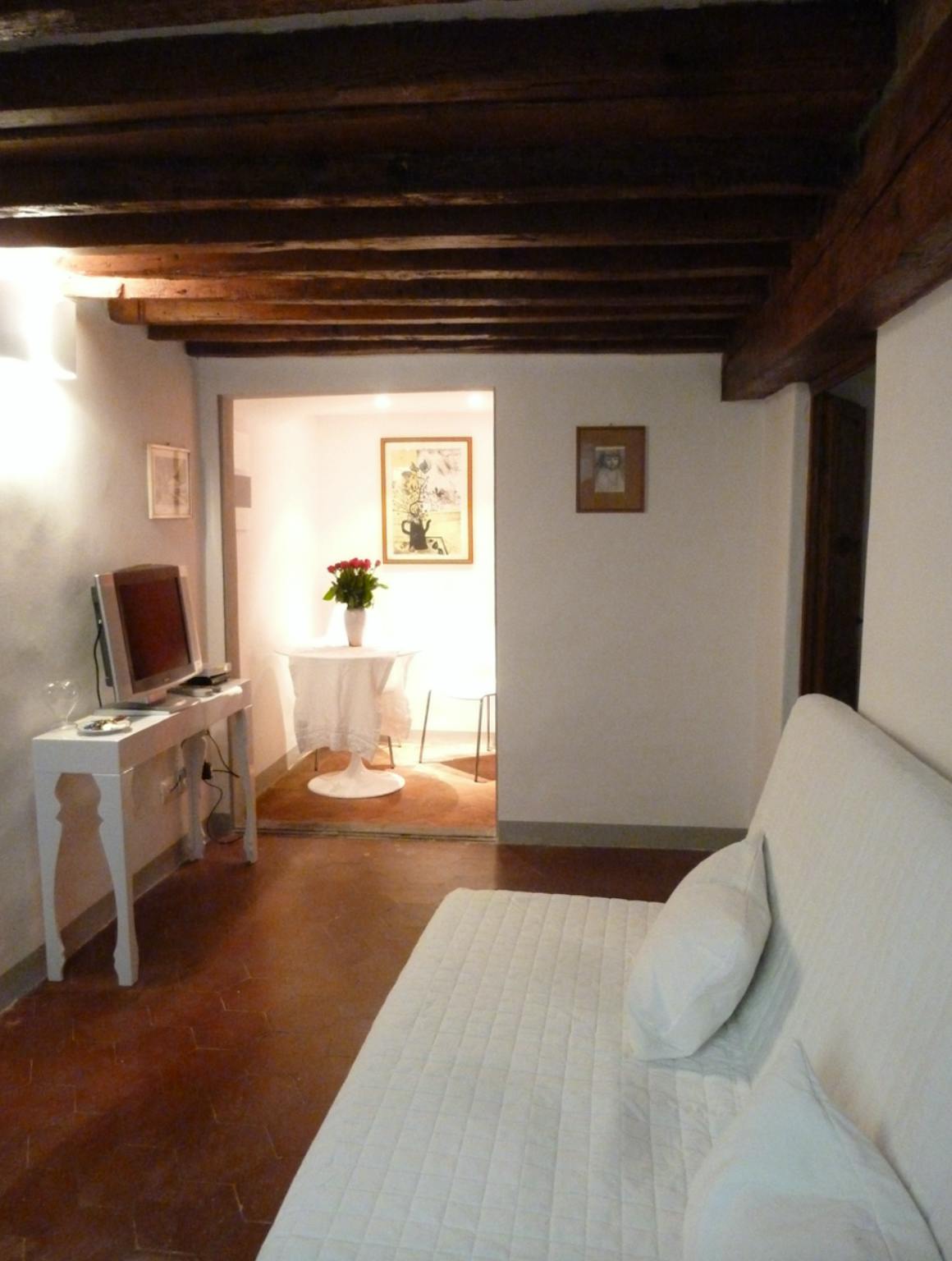 Very charming ensuite double bedroom, in a victorian 6 bedroom house - student accommodation in Cardiff - img_6