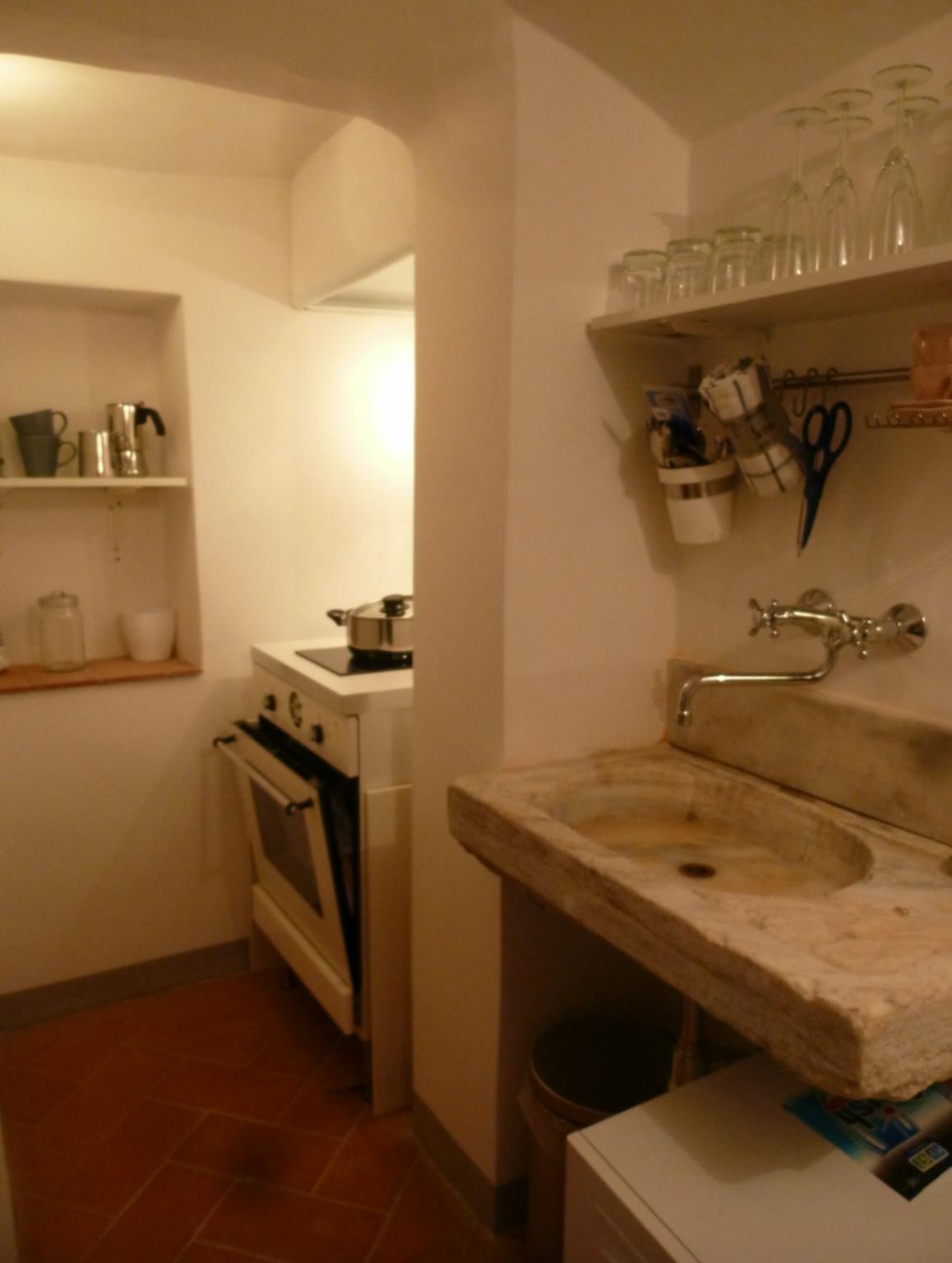 Very charming ensuite double bedroom, in a victorian 6 bedroom house - student accommodation in Cardiff - img_1