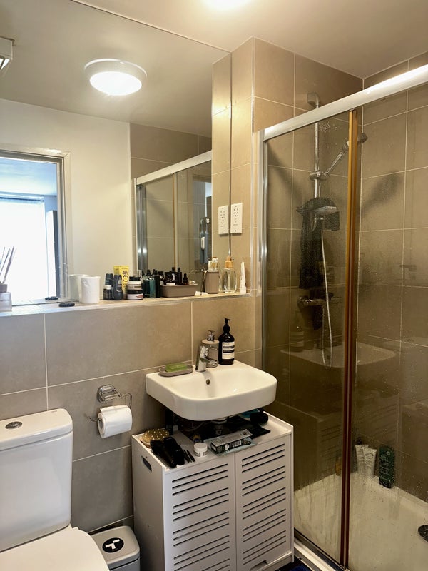King en-suite room close to Brixton Station - student accommodation in Brixton - img_5
